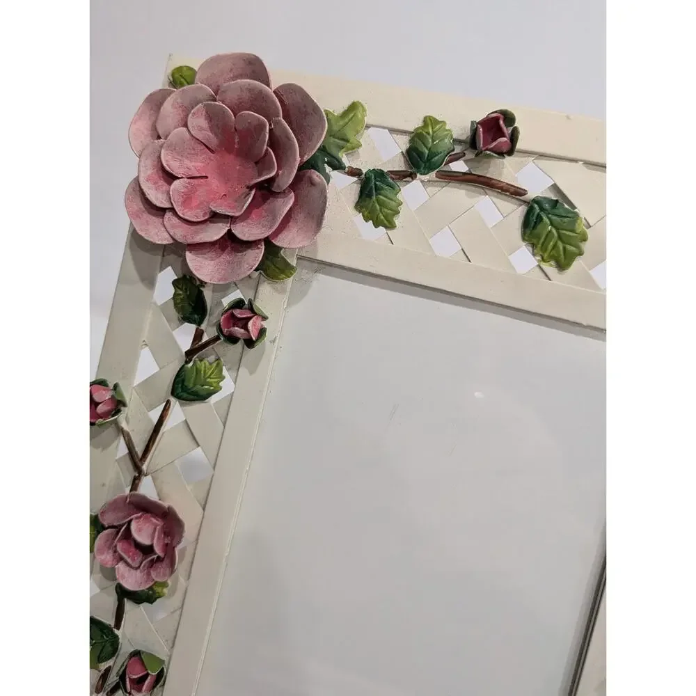 Shabby Chic Cottagecore Metal Lattice Floral Photo Frame 4x6 Tabletop Pink Rose